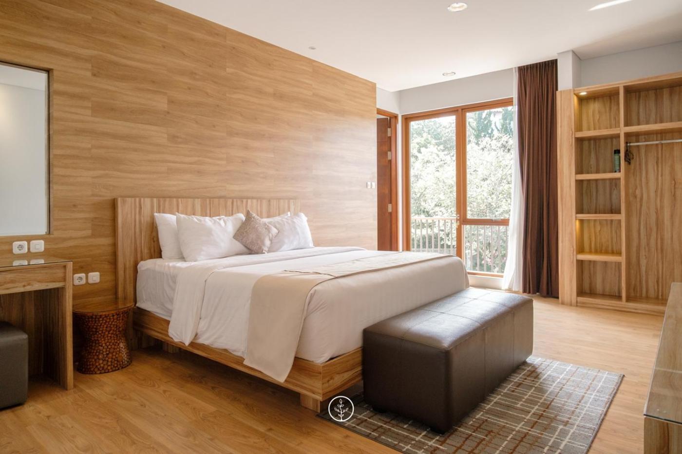 Asmaya Hill View Villa 7 Bedrooms With A Private Swimming Pool Bandung Exterior photo